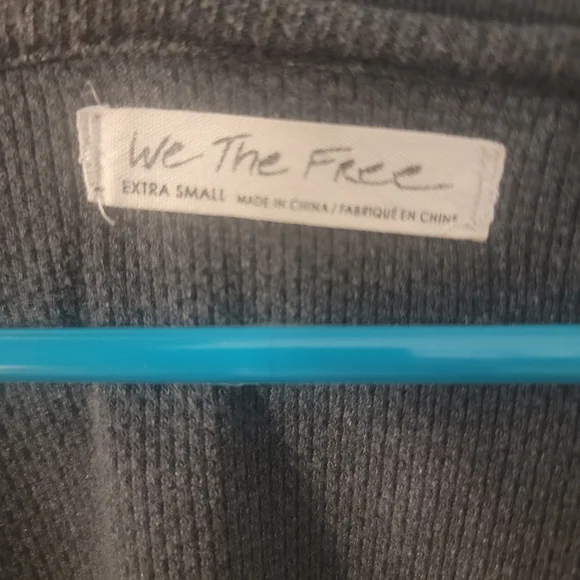 Free People We The Free Navy Long Sleeve Mila Top Size XS Like New - Picture 5 of 5